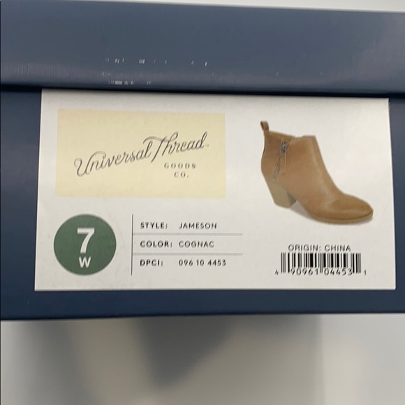 UNIVERSAL THREAD JAMESON FAUX LEATHER BOOTIE - Picture 8 of 10